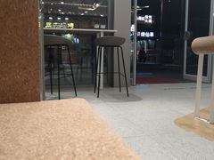 -沪上阿姨鲜果茶(世茂广场宽厚里店)