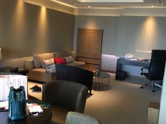 -上海滴水湖皇冠假日酒店