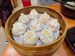 -莱莱小笼·乔艾