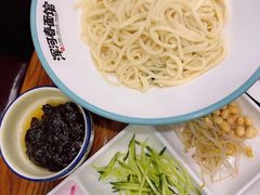 -浑河春面馆·老北京非遗鹿角面(良乡店)