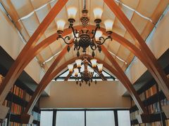 -钟书阁(松江泰晤士小镇店)