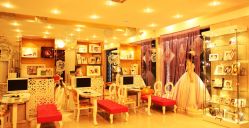 -施华洛婚纱摄影会所(范阳中路店)