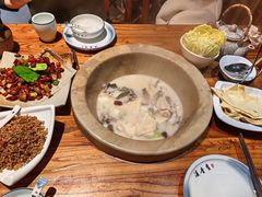 -滇香肴·云南菜蒸汽石锅鱼(云南北路店)