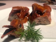 脆皮乳鸽-新荣记(BFC外滩金融中心店)