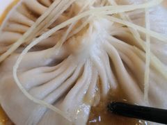 陈士荣蟹黄汤包-鸿运酒楼