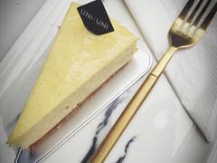 -UNI UNI(环亚凯瑟琳店)