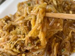 肉炒酸菜粉-京滨饭店·餐厅(阜外大街店)