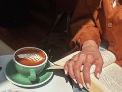 -Line来恩咖啡(石厦花园店)