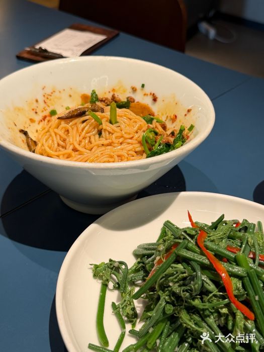 一坐一忘云南菜(嘉里中心店)图片