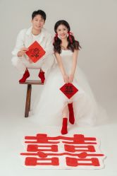 -雪中彩影婚纱摄影·微光艺术中心