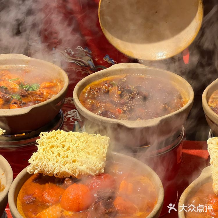 范翔我真是开到哪吃到哪 任何新店都不会错过！