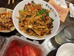 -富正毅三下锅·湘西韵味(天门山索道店)
