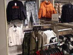 -H&M(鹏欣水游城店)