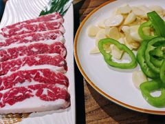 -明洞阿姨·韩式酱蟹烤肉·创意料理(三元桥店)