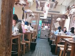 -泥糊破店小酒馆·团建聚餐(南京西路店)