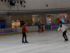 -冠军冰场CHAMPION RINK(环球银泰城店)