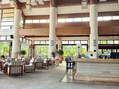 -亚龙湾喜来登·美景台大堂吧