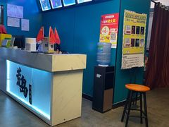 -荒岛实景沉浸密室(江汉路1店)