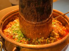 铜锅饵块油焖鸡-一坐一忘云南菜(嘉里中心店)