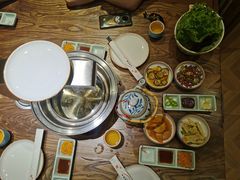 -明洞阿姨·韩式酱蟹烤肉·创意料理(三元桥店)