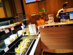-巴黎贝甜(大宁国际商业广场店)