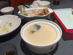 白汤的太没味放红烧里泡一下-肆月河豚·淮扬菜·湘菜(华天店)