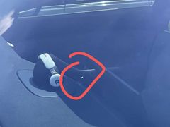 -鲨鱼皮汽车凹陷玻璃修复(静安店)