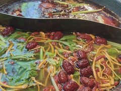 -鹿鸣山草本茶香火锅(园西路店)