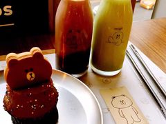 -LINE FRIENDS Garosu-gil Flagship Store