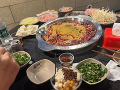 -洞亭火锅(防空洞总店)