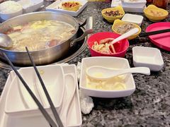 -一席地·本地鸡窝·杭帮鸡火锅(萧山银隆百货店)