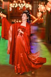 -支流映画摄影·汉服妆造跟拍(本宫来了银泰店)