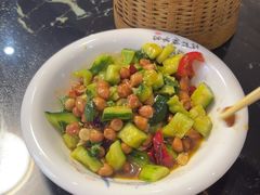 -边江铁锅炖鱼(振八街店)