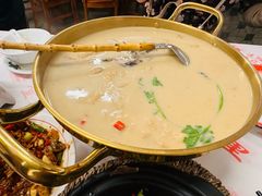 -堂瓦里·33年传统赣菜(第一街区店)