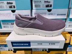 -SKECHERS 斯凯奇(上海国际时尚中心店)