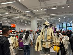 -NIKE上海青浦换季优惠店