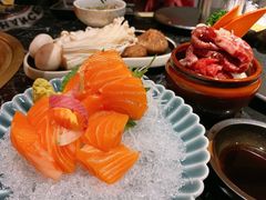 -山川小町·极番烧肉(新地假日广场店)