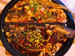 -鸣记脆皮烤鱼·海鲜烤鱼(三八广场店)