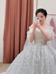 -派丽莫Pellimo原创设计婚纱品牌