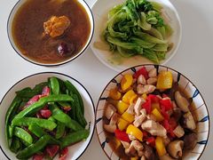 -爱的果实月嫂育婴师(世纪东方店)