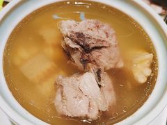 -雍哲港式餐厅(现代广场店)