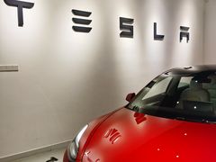 -TESLA 特斯拉(北京颐堤港体验店)
