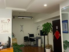 店内环境-视野联行眼镜•蔡司•依视路(温江店)