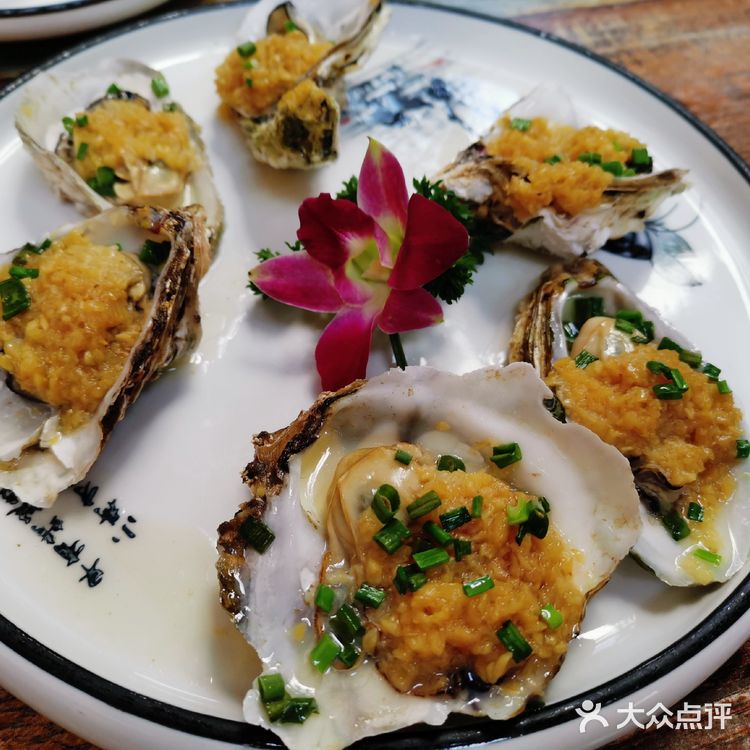 三亚探店✔打卡私房菜✔带皮小黄牛🐂