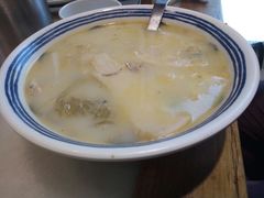 -虢国羊肉汤馆(政二街店)