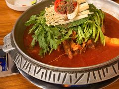 -喇喇排骨火锅·传统韩式脊骨汤(望京西园总店)