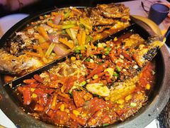 -鸣记脆皮烤鱼·海鲜烤鱼(三八广场店)