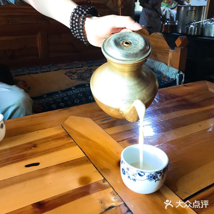 雅姆熱藏餐酥油茶圖片