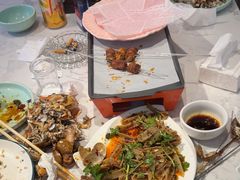 -嗨辣小聚·盘锦河蟹·海鲜烧烤龙虾(盘锦十年好店)