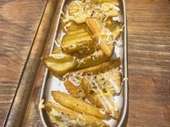-秘密旅行Bonjour(黑金冠 江南西店)
